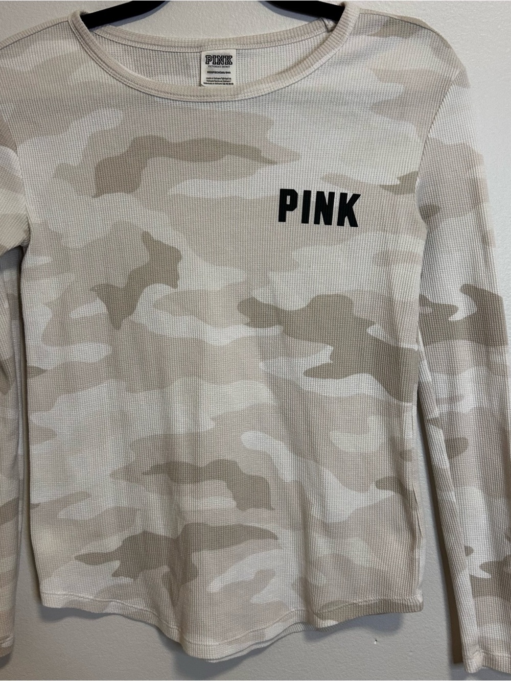 PINK Victoria's Secret Beige & Cream Camo Long-Sleeve Top